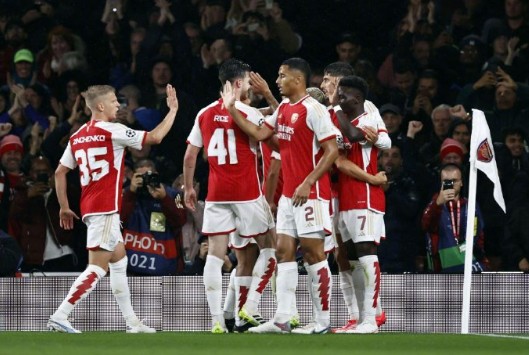 英超亚军收官!阿森纳2-1逆转埃弗顿 枪手89分2年2获英超亚军