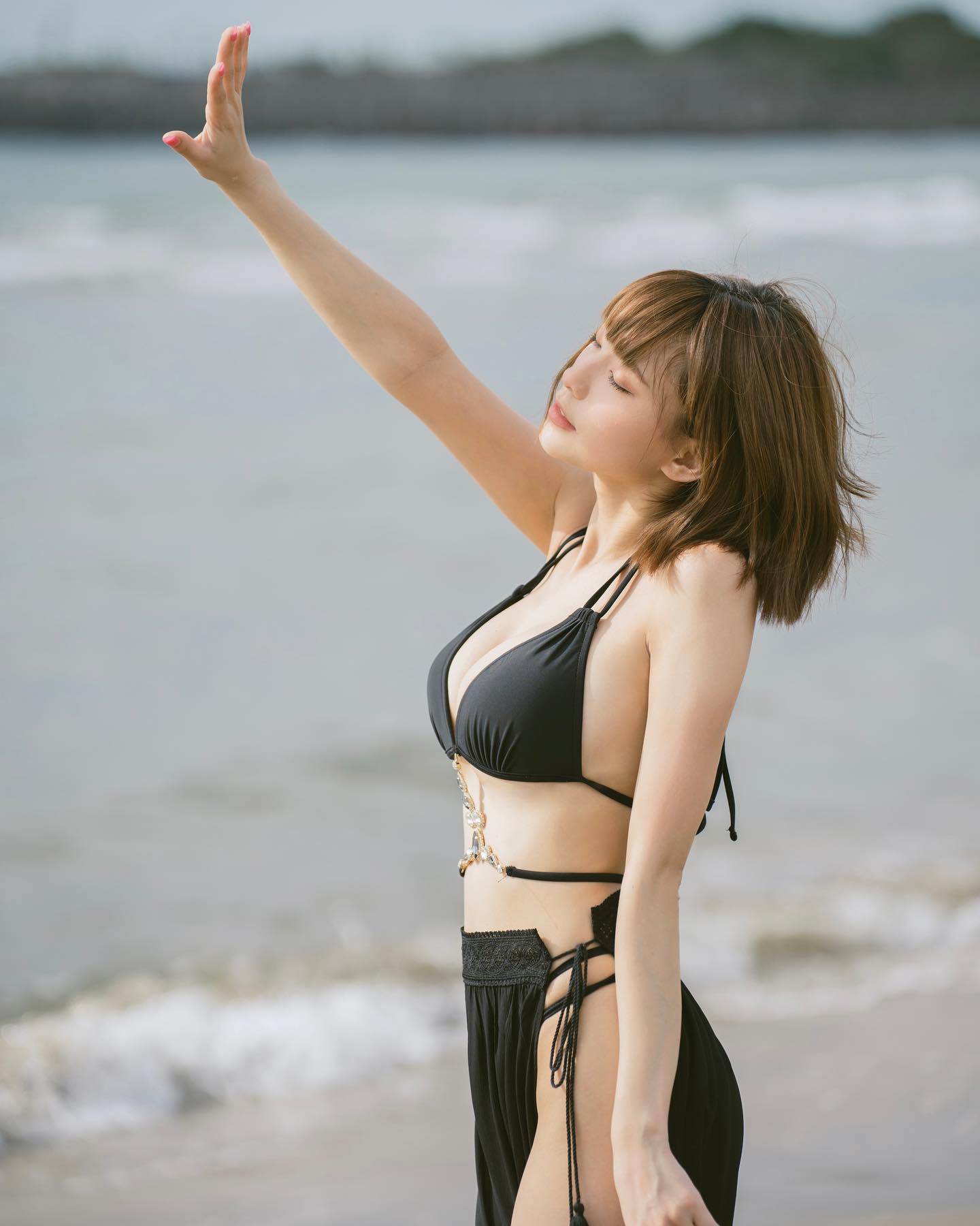 林庭谦的正牌女友霖霖