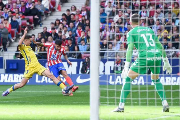 马竞2-0拉斯帕尔马斯暂升第3 小西蒙尼破门索尔洛特替补建功