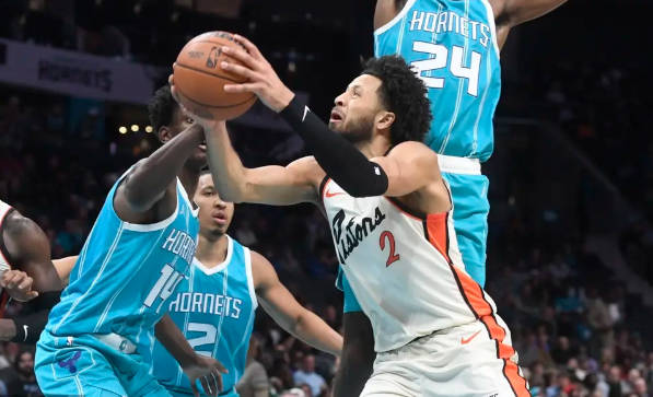 三球35+9坎宁安空砍27分 米勒38分黄蜂加时胜活塞 