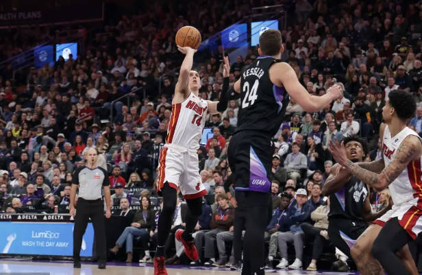 希罗23+7+5马尔卡宁空砍23分 哈克斯20分热火胜爵士 