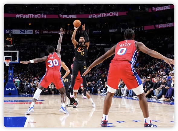米切尔37+7乔治30分 马克西29分76人险胜骑士终结连败 