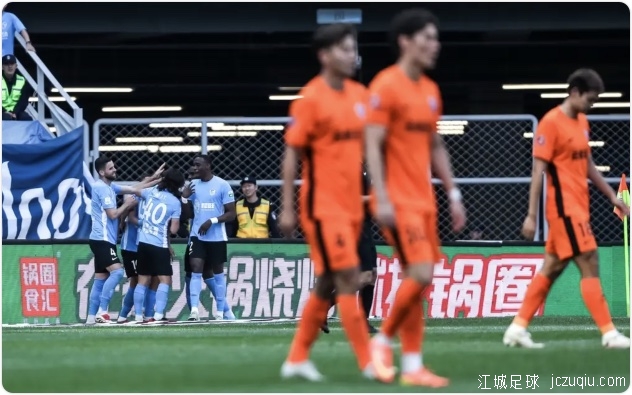 马莱莱破僵侯永永破门 英博补时丢两球3-2云南玉昆