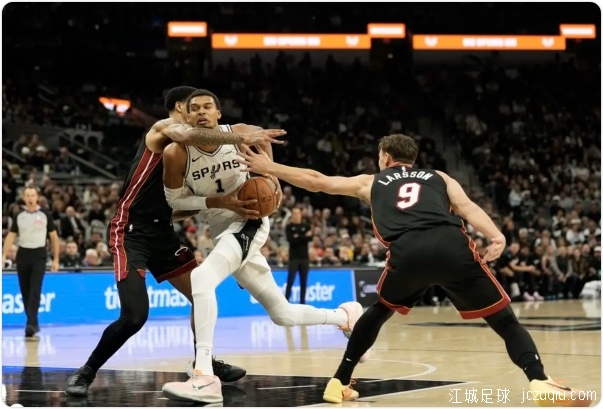 文班亚马27+18 马刺擒热火开局5连胜创队史纪录