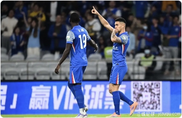 保留悬念!中超-路易斯开场闪击 申花1-0新鹏城升至第2