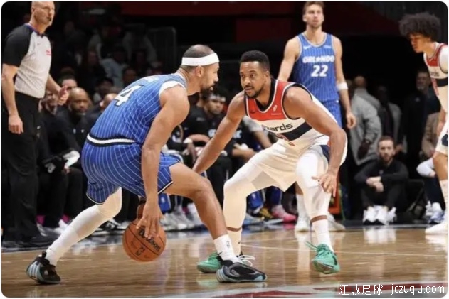 魔术31分狂胜奇才 班凯罗28+11小瓦25+6+6 