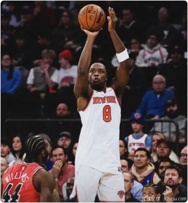 布伦森31分吉迪空砍23+12+12 尼克斯战胜公牛 