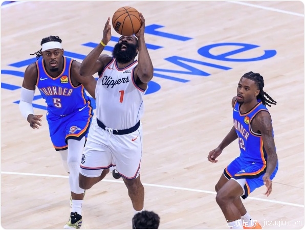 雷霆17-0打崩快船开季8-0 鸭梨30+12 哈登25+6+6 小卡缺战