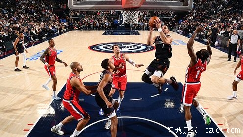 快船再负太阳四连败 小卡缺阵 布克21+10+9 哈登15中4&13+13