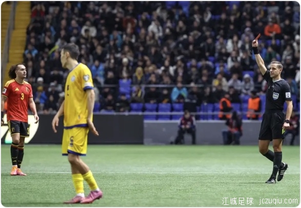 比利时1-1十人哈萨克斯坦 还剩1轮2分领跑积分榜