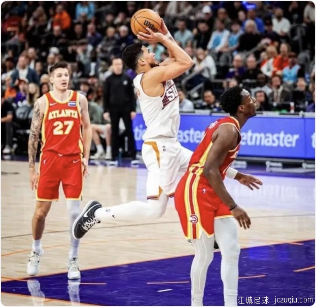  22分逆转！老鹰3人25+终结太阳5连胜 狄龙34+6布克27+7 