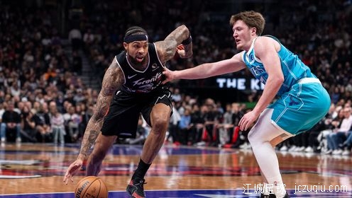 英格拉姆27+6克尼普尔24+7 猛龙擒黄蜂迎四连胜