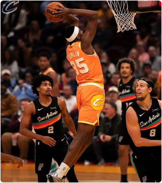 12月06日 NBA常规赛 马刺vs骑士 全场录像回放