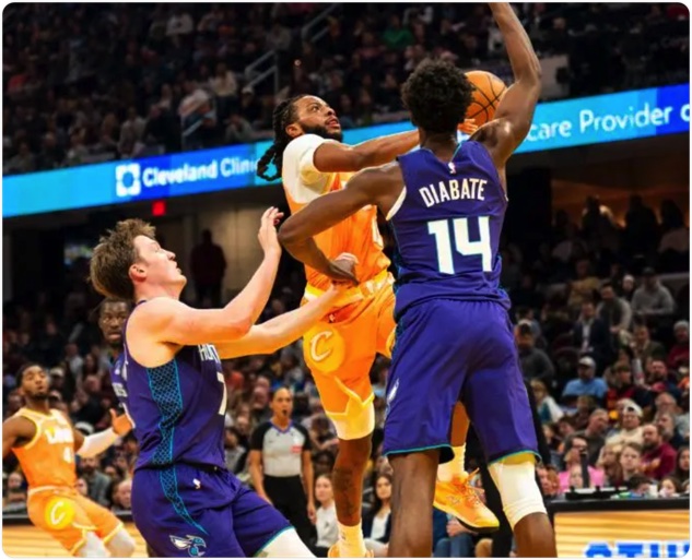 12月23日 NBA常规赛 黄蜂vs骑士 全场录像回放