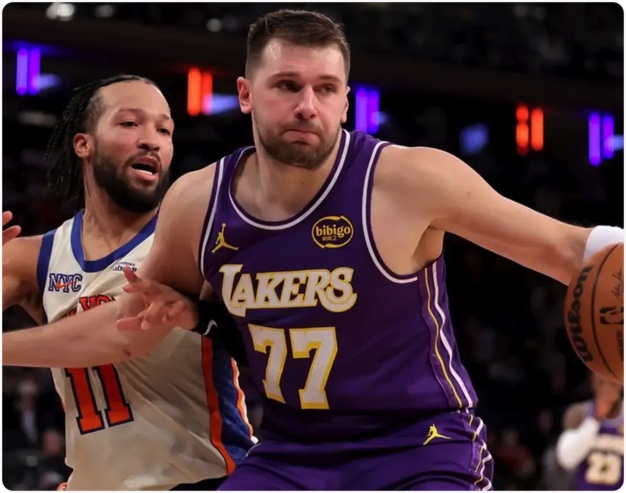 02月02日 NBA常规赛 湖人vs尼克斯 全场录像回放