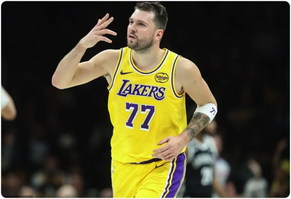 02月04日 NBA常规赛 湖人vs篮网 全场录像回放