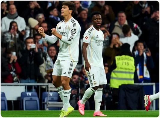 02月15日 西甲第24轮 皇家马德里vs皇家社会 全场录像回放