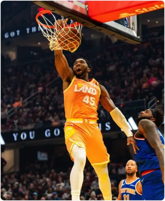 02月25日 NBA常规赛 尼克斯vs骑士 全场录像回放