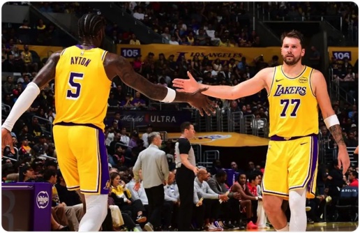 03月13日 NBA常规赛 公牛vs湖人 全场录像回放