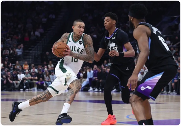 03月20日 NBA常规赛 雄鹿vs爵士 全场录像回放